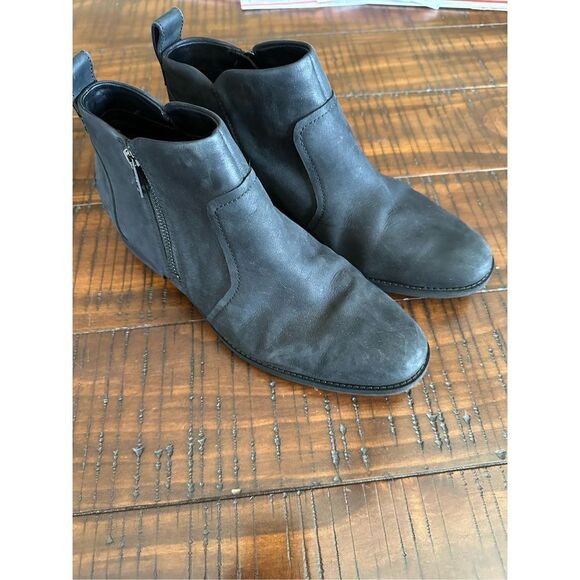 UGG Aureo black waterproof ankle boots booties 11 - Picture 1 of 9